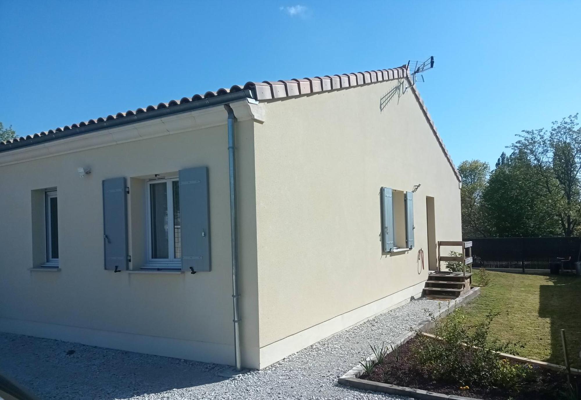 Meuble De Tourisme Classe 3 Etoiles Le Ptit Coin De Soleil - Saint Ciers D'Abzac Exterior photo
